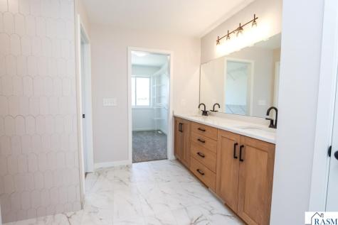 11 Sunset Court North Mankato MN 56003