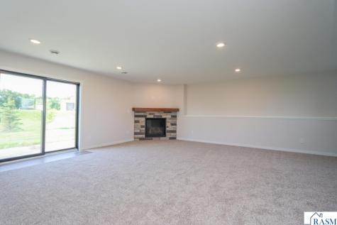 11 Sunset Court North Mankato MN 56003