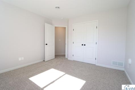 11 Sunset Court North Mankato MN 56003