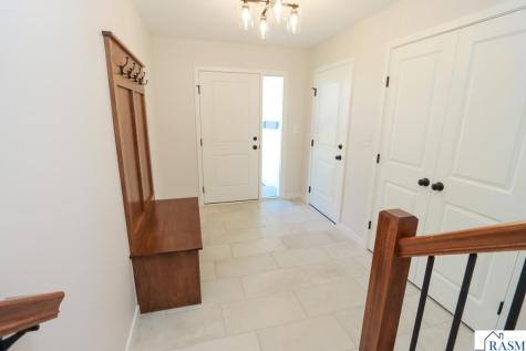 11 Sunset Court North Mankato MN 56003