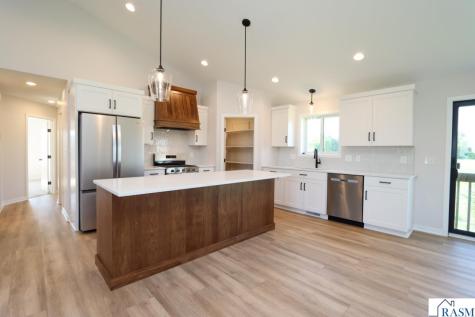 11 Sunset Court North Mankato MN 56003