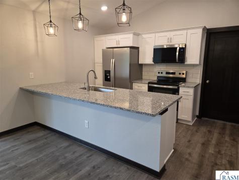 204 Barony Road Le Sueur MN 56058-2075