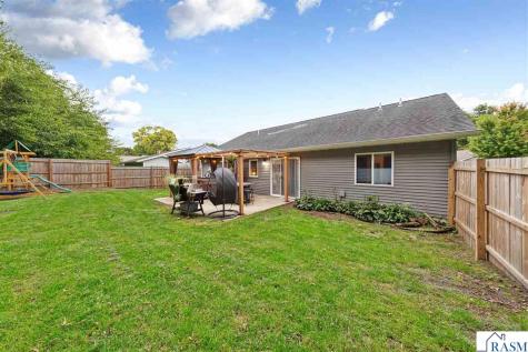 214 Rogers Street Mankato MN 56001