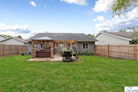 214 Rogers Street Mankato MN 56001