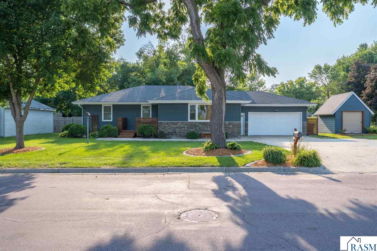914 N 5th Street St. Peter MN 56082