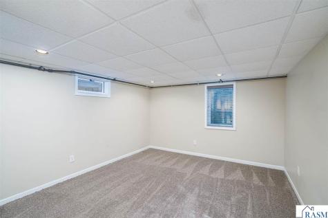 914 N 5th Street St. Peter MN 56082