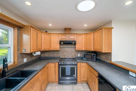 914 N 5th Street St. Peter MN 56082
