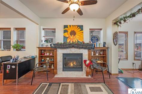 1023 S Front Street Mankato MN 55001