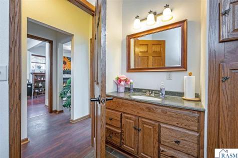 1023 S Front Street Mankato MN 55001