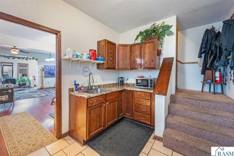 1023 S Front Street Mankato MN 55001