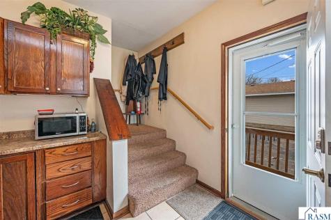 1023 S Front Street Mankato MN 55001