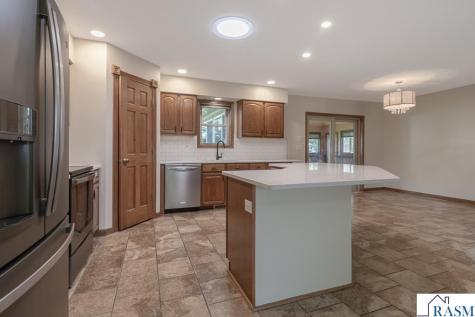 12991 Meadow Creek Drive New Ulm MN 56073