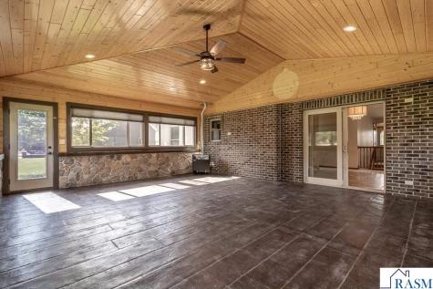 12991 Meadow Creek Drive New Ulm MN 56073