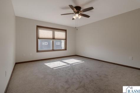 12991 Meadow Creek Drive New Ulm MN 56073