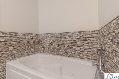 12991 Meadow Creek Drive New Ulm MN 56073