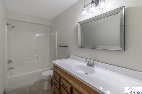 12991 Meadow Creek Drive New Ulm MN 56073