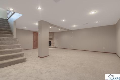12991 Meadow Creek Drive New Ulm MN 56073
