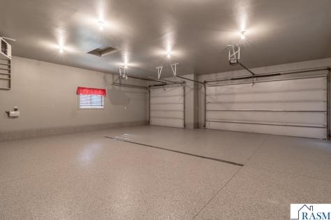 12991 Meadow Creek Drive New Ulm MN 56073