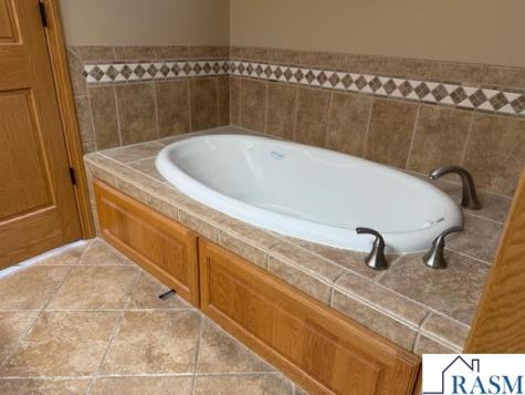 421 Diamond Creek Road Mankato MN 56001