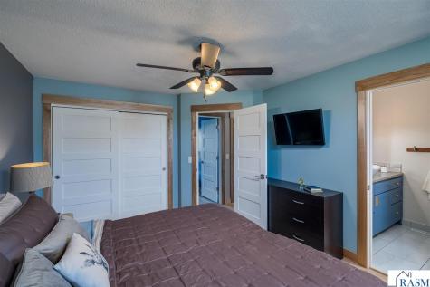 19204 Us Highway 169 Lake Crystal MN 56055