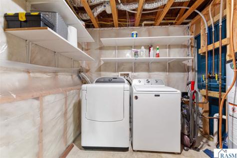 216 Grovebrook Circle Mankato MN 56001