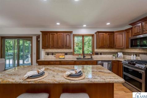 2295 Northridge Drive North Mankato MN 56003