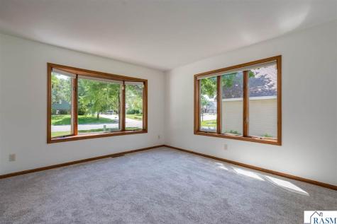 2295 Northridge Drive North Mankato MN 56003