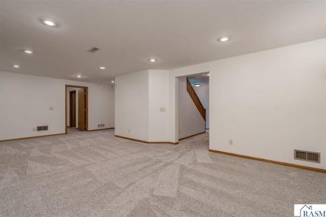 2295 Northridge Drive North Mankato MN 56003