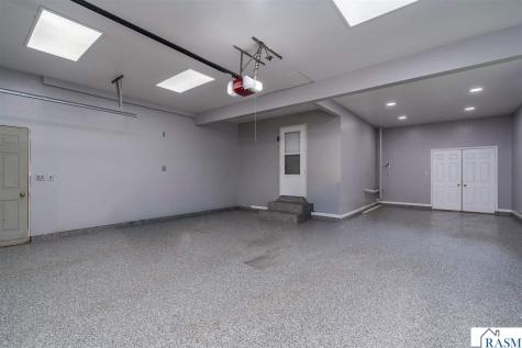2295 Northridge Drive North Mankato MN 56003