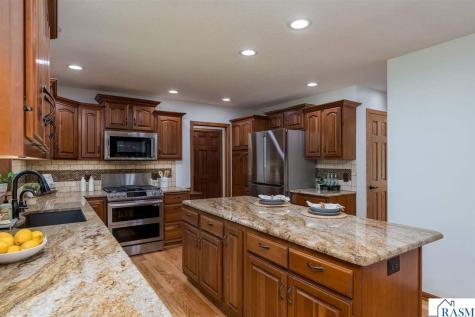 2295 Northridge Drive North Mankato MN 56003