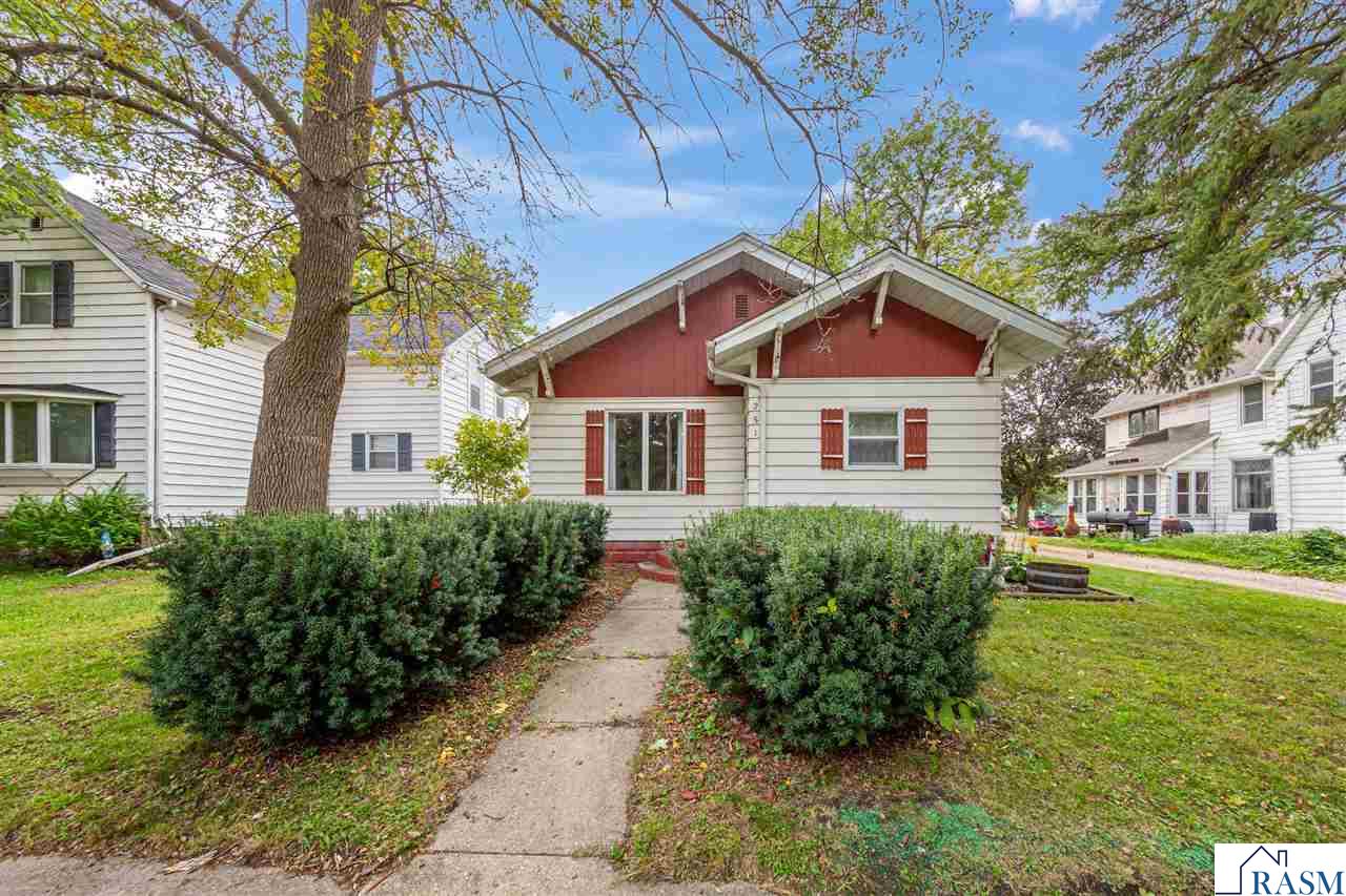 251 N Lincoln Street Lake Crystal MN 56055