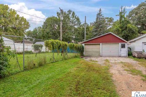 251 N Lincoln Street Lake Crystal MN 56055