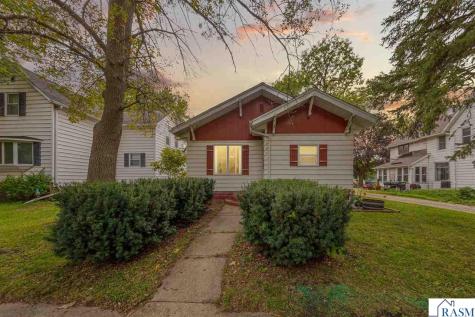 251 N Lincoln Street Lake Crystal MN 56055
