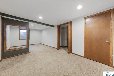 251 N Lincoln Street Lake Crystal MN 56055