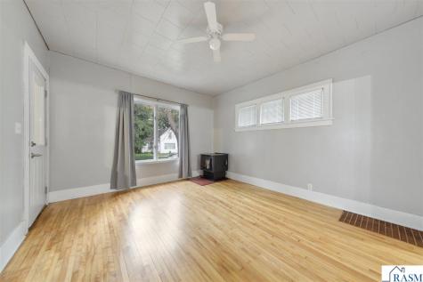 251 N Lincoln Street Lake Crystal MN 56055