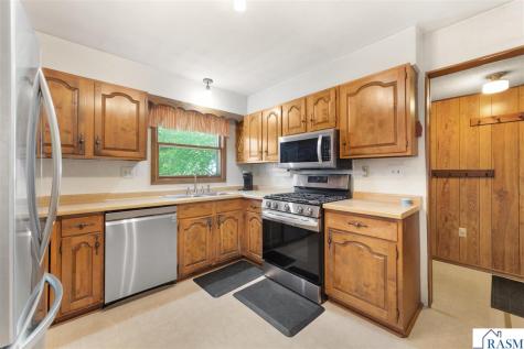 58357 Birch Bluff Lane North Mankato MN 56003