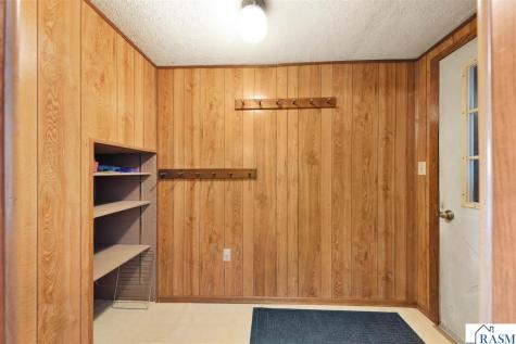 58357 Birch Bluff Lane North Mankato MN 56003
