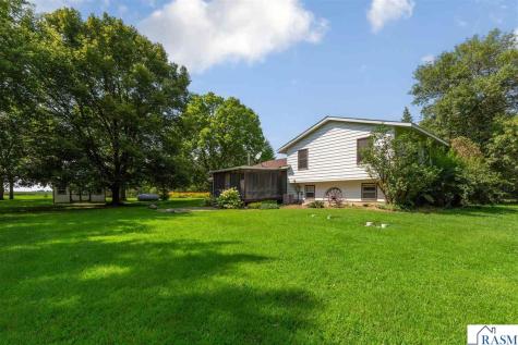 58357 Birch Bluff Lane North Mankato MN 56003