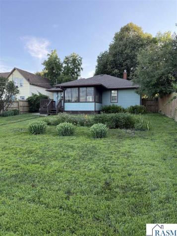 904 N German Street New Ulm MN 56073