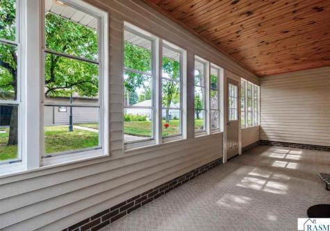 1107 N Broadway Street New Ulm MN 56073