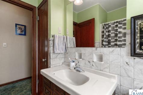 1107 N Broadway Street New Ulm MN 56073