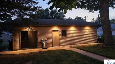 1107 N Broadway Street New Ulm MN 56073