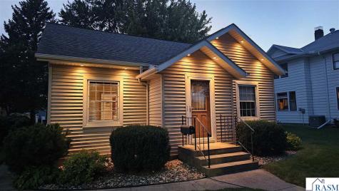 1107 N Broadway Street New Ulm MN 56073