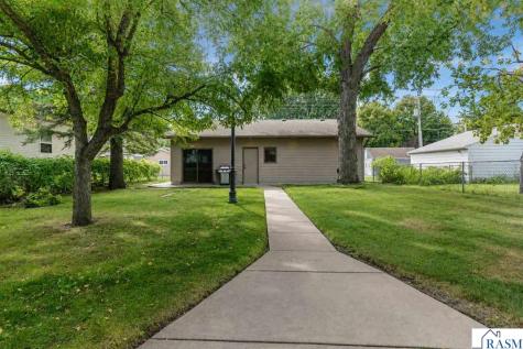 1107 N Broadway Street New Ulm MN 56073