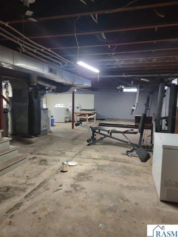 302 W Main Street Ceylon MN 56121