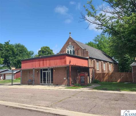 302 W Main Street Ceylon MN 56121