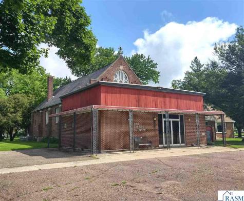 302 W Main Street Ceylon MN 56121