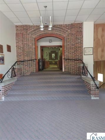 302 W Main Street Ceylon MN 56121