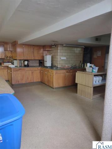 302 W Main Street Ceylon MN 56121