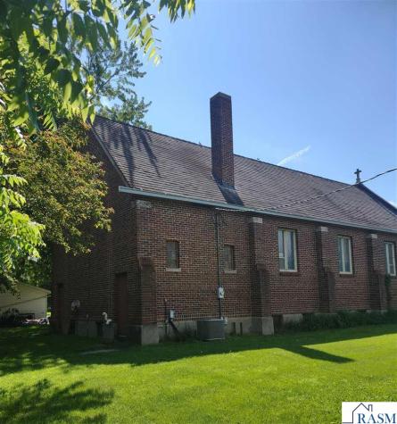 302 W Main Street Ceylon MN 56121